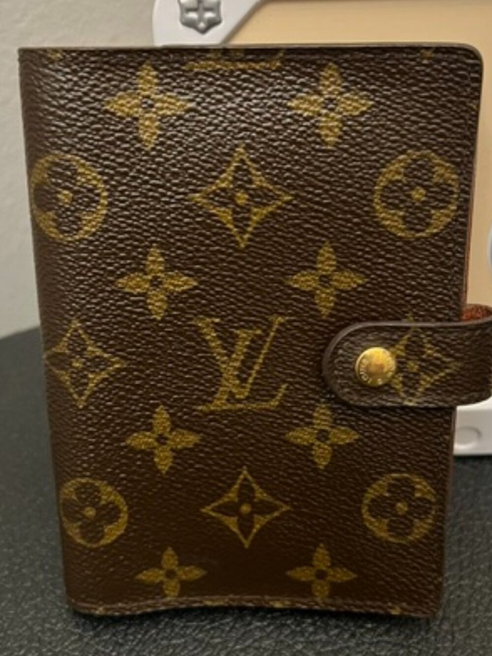 Louis Vuitton Monogram Agenda Cover CA0061 Passport Wallet Planner Made in Spain